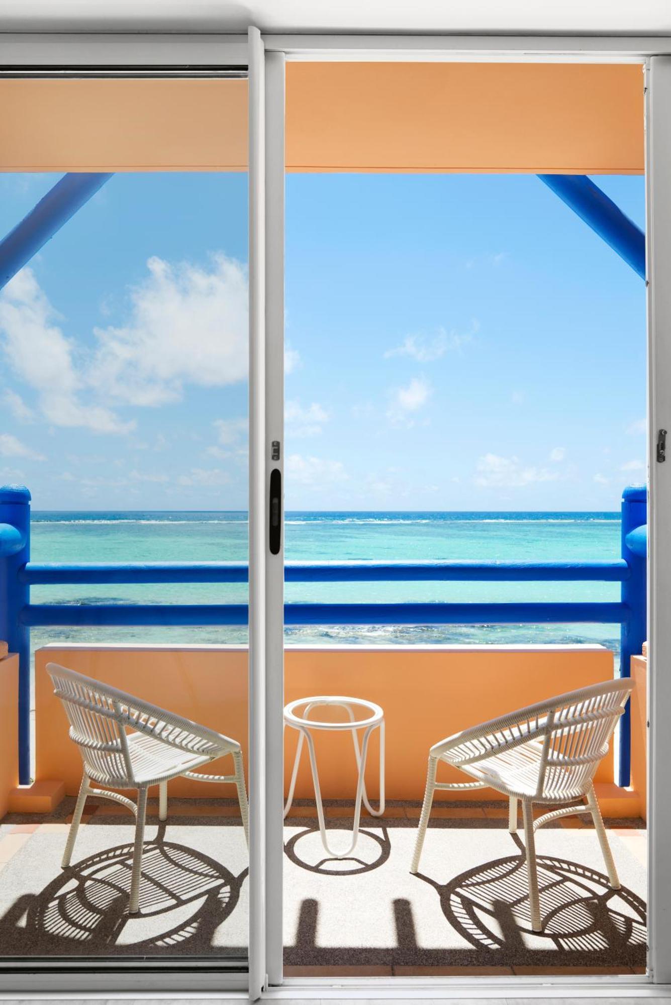 Bang on Beach Room
